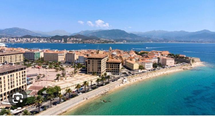 Studio Spacieux Tout Confort Cite Imperiale Ajaccio  Buitenkant foto